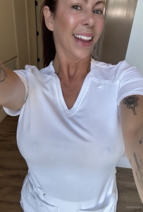 HEY 👋❤️I’M AVAILABLE FOR MASSAGE AND BODYRUBS