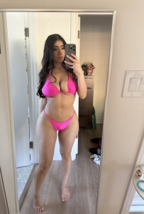 Hello I’m Kate . Are you stressed and need Some hot reliever? I’m a horny mature girl, I love squi