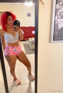 HMU naughty  (501-781-2890) 100% clean, verified escort and masseuse.