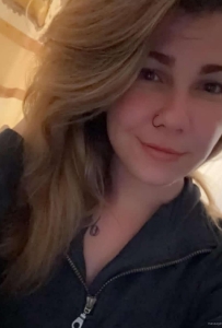 **Y ITALIAN WOMAN