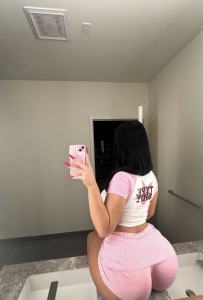 **Y Matured lady 😋offering Real NURU Massage, Luxury Touch Deep Relaxation from Head to Toe