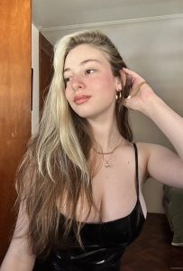 LICENSED MASSAGE THERAPIST ALINA IS READY TO MILK YOUR DICK AND DRAIN YOUR BALLS! BODY RUBS &amp; HA