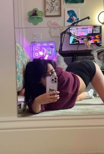 I’m available all night!  24/7 It’s never too late for me, so feel free to text me anytime! ,💦🍆