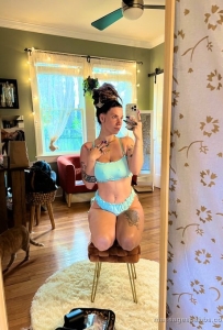 HMU naughty  (720-819-7771) 100% clean, verified escort and masseuse.