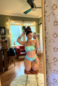 HMU naughty  (720-819-7771) 100% clean, verified escort and masseuse.