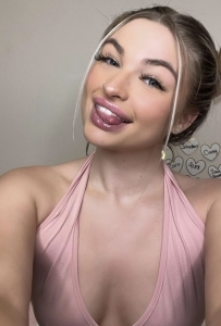 Hot **y lady active 24/7. Shower is available