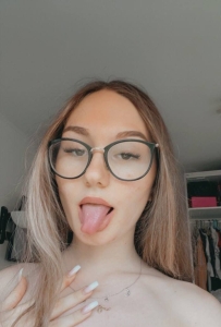 HMU naughty +1(616)-856-3868 clean 100% , verified escort and masseuse.