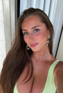 **Y Matured lady 😋offering Real NURU Massage, Luxury Touch Deep Relaxation from Head to Toe