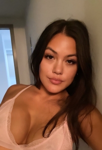 HMU NAUGHTY, CLEAN 100% VERIFIED ESCORT AND LICENSED MASSAGE THERAPIST